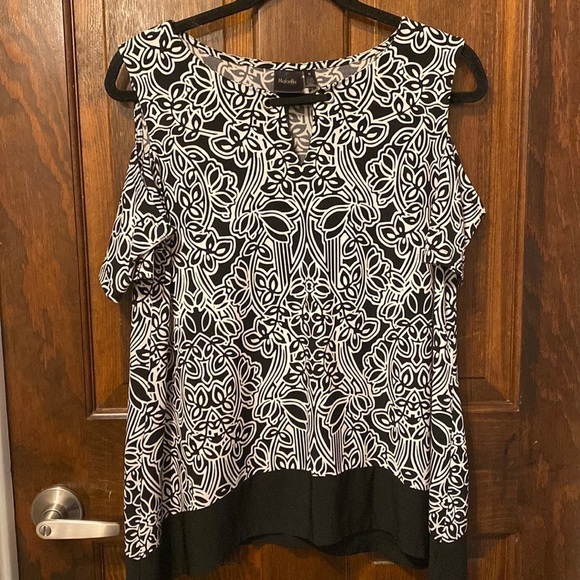 Rafaella Cold Shoulder Keyhole Blouse - Picture 4 of 10